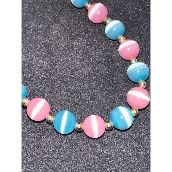 Beautiful Vintage Faux Turquoise(blue)  and pink necklace with Beautiful Rare Fa - Picture 5 of 10